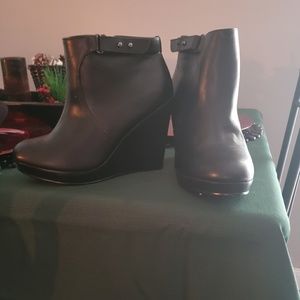 NWOT Torrid Booties